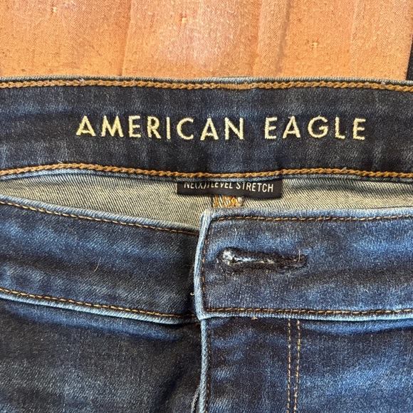 American Eagle Outfitters Women’s Dark Blue Jeans - Picture 2 of 4